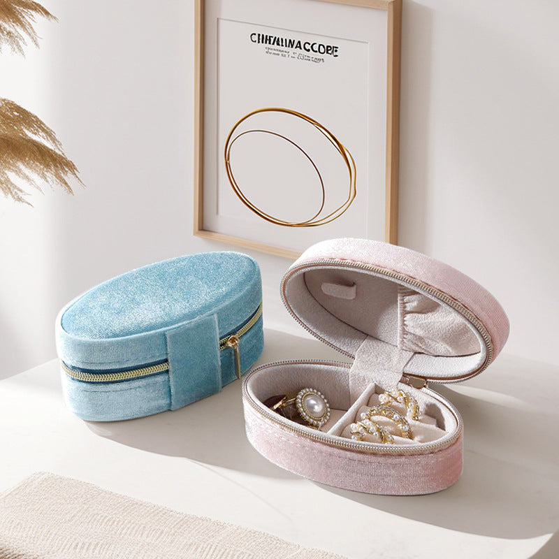 Accessories & Gifts